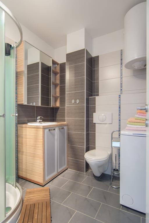 Apartments Domuzin 비오그라드나모루 외부 사진